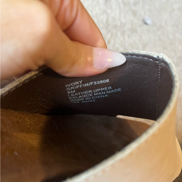 SOLD House of Harlow 1960 block heel suede mules - Picture 7 of 8